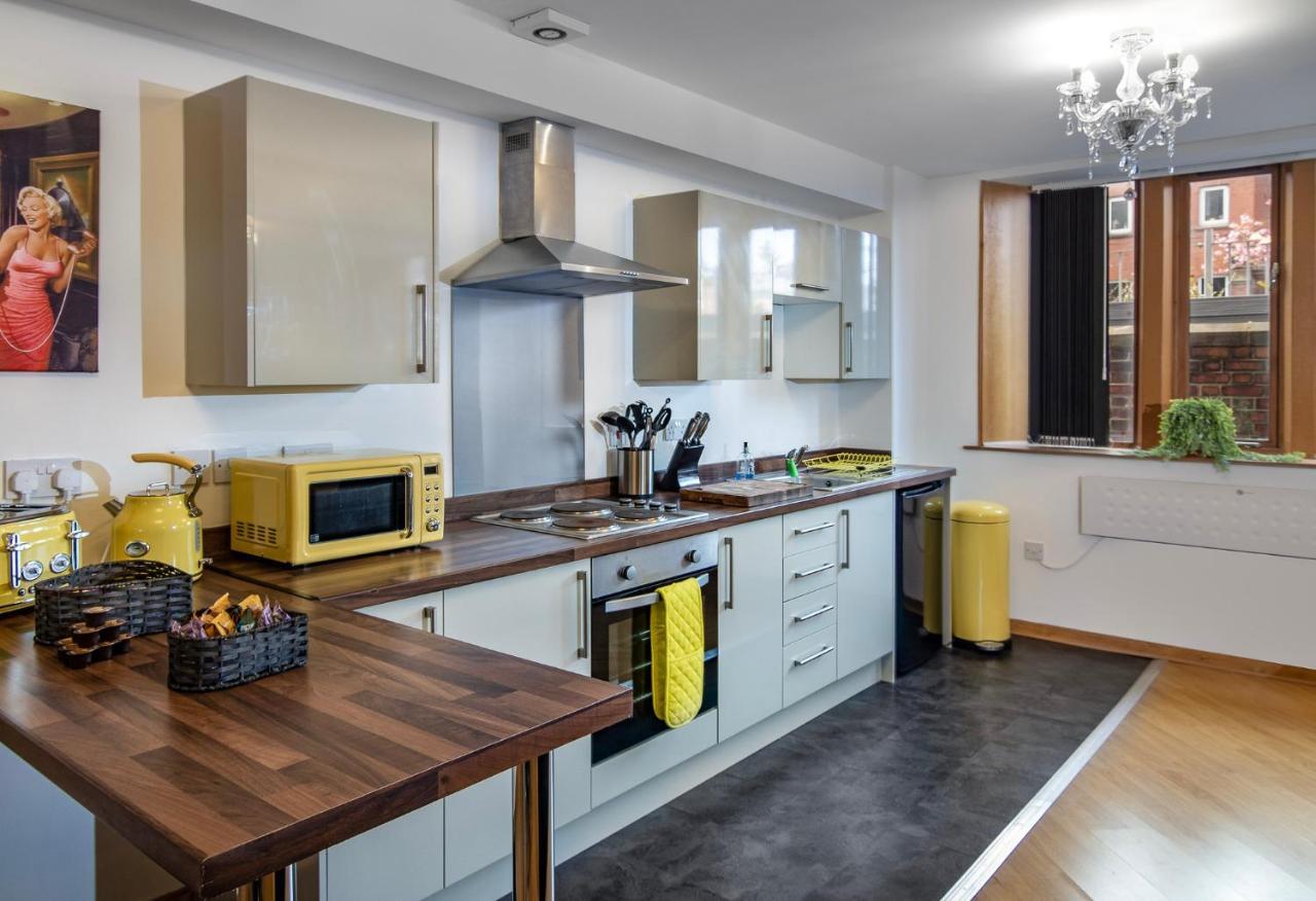 Super Spacious Church Conversion Close To Tower Blackpool Luaran gambar
